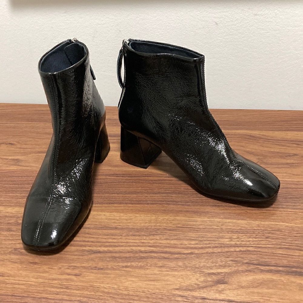 TopShop Black Crinkle Patent Leather Bootie with Back Zipper. Size 37.